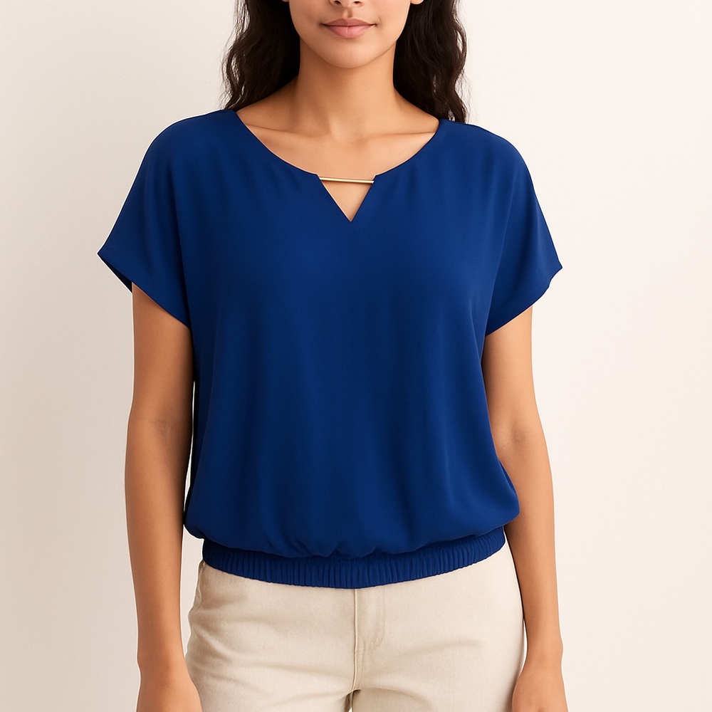 Chic top with elastic bubble hem